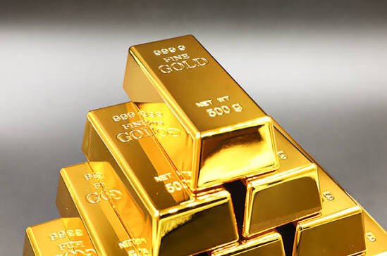 Close-up of a polished gold bullion bar